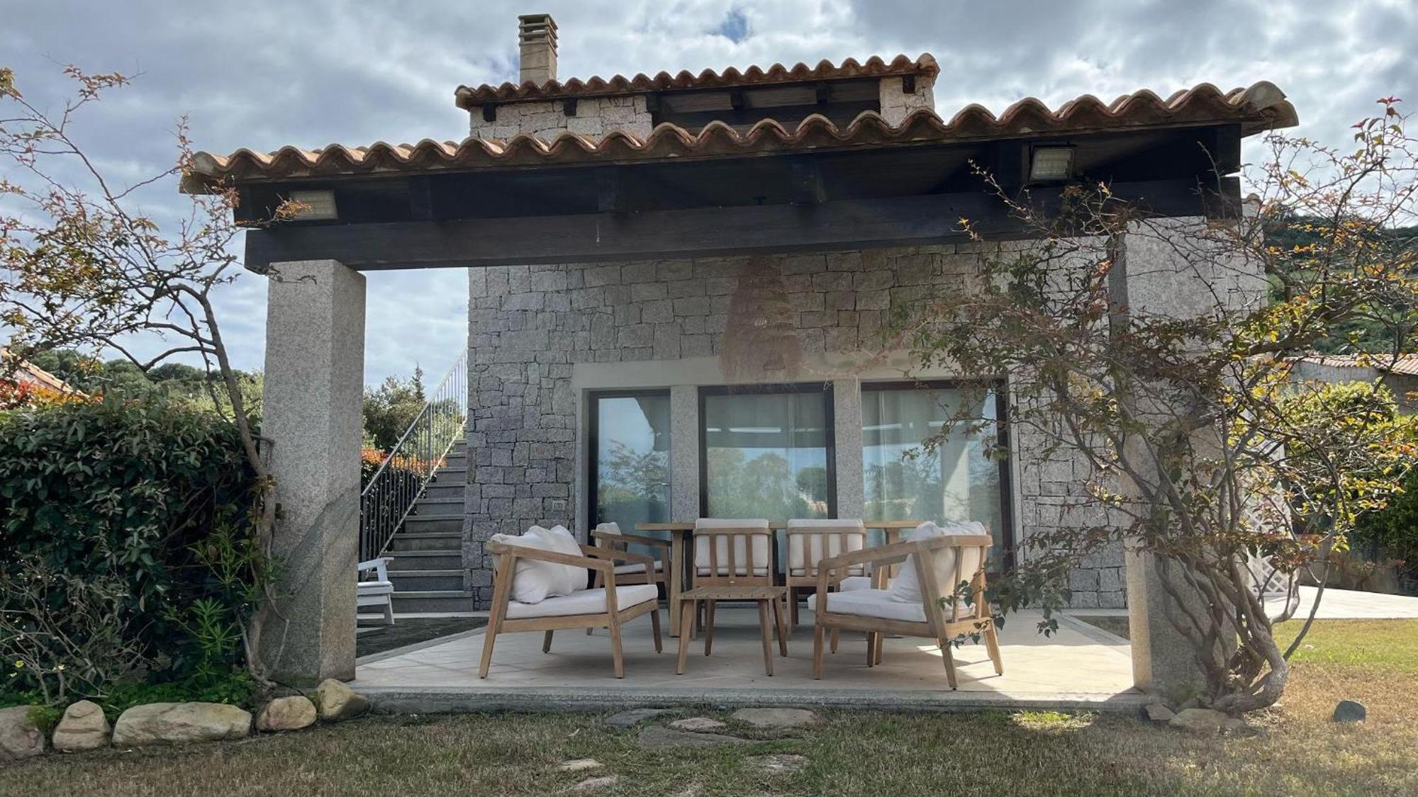 Villa Bouganville Cala Sinzias กัสเตียดาส ภายนอก รูปภาพ