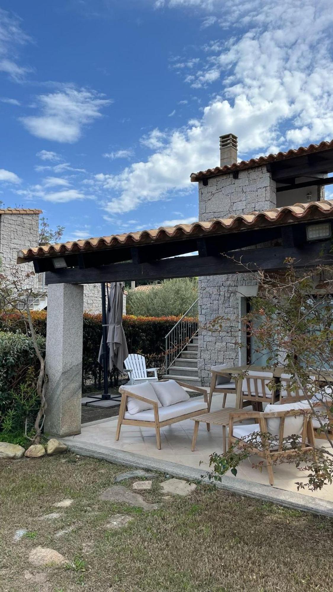 Villa Bouganville Cala Sinzias กัสเตียดาส ภายนอก รูปภาพ